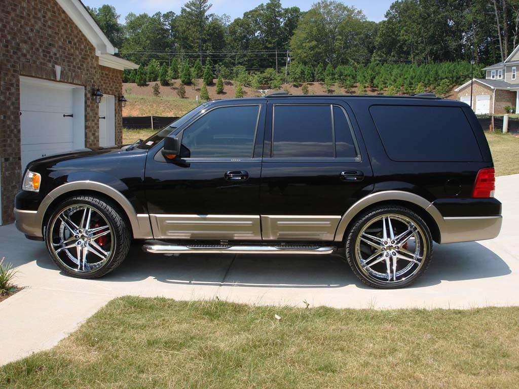 Ford Expedition Custom Audio - Boomer Nashua Mobile Electronics
